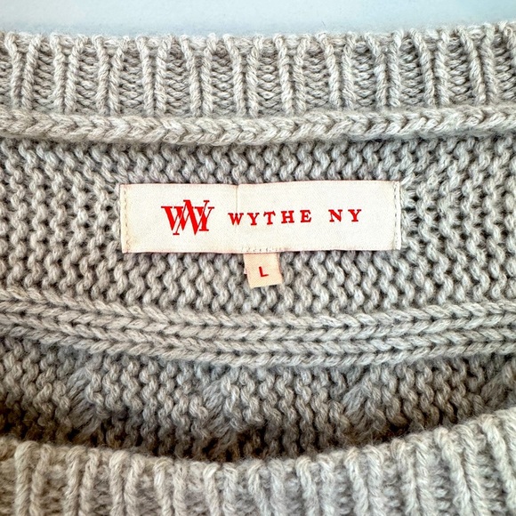 Wythe NY 100% Cashmere Oversized Sweater Size Large - Picture 3 of 4